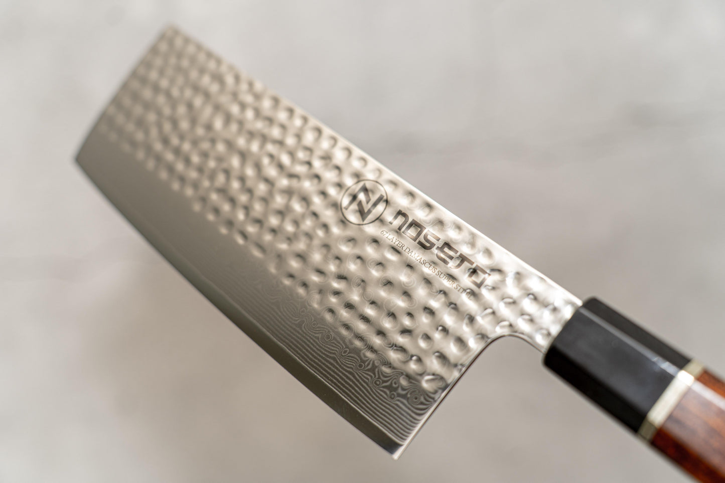 Noseto Suki 高大 Nakiri 砍刀 67 层锤纹大马士革沙漠铁木柄