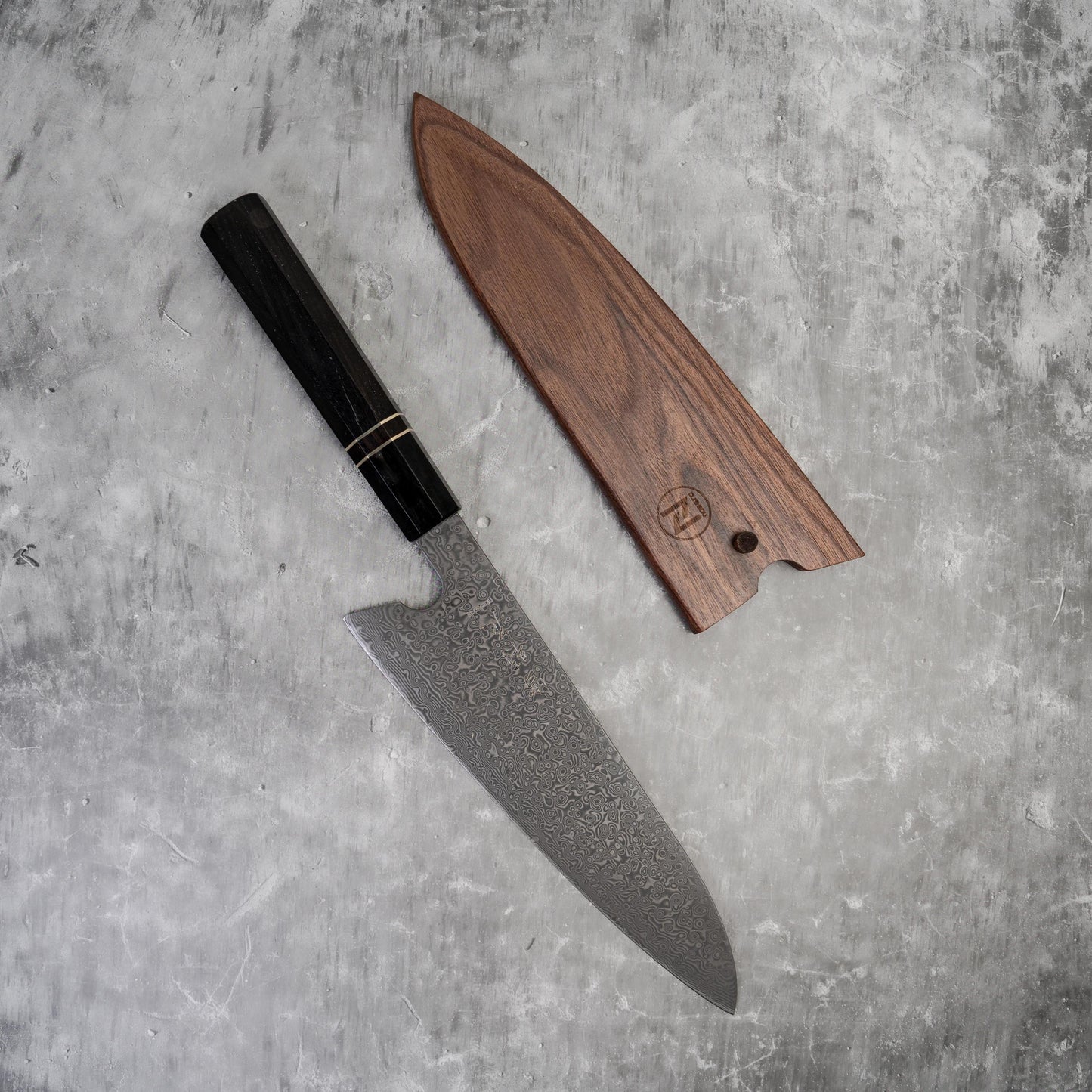 Noseto 110 层大马士革超级钢 Gyuto 黑色磨刀石和乌木八角形手柄