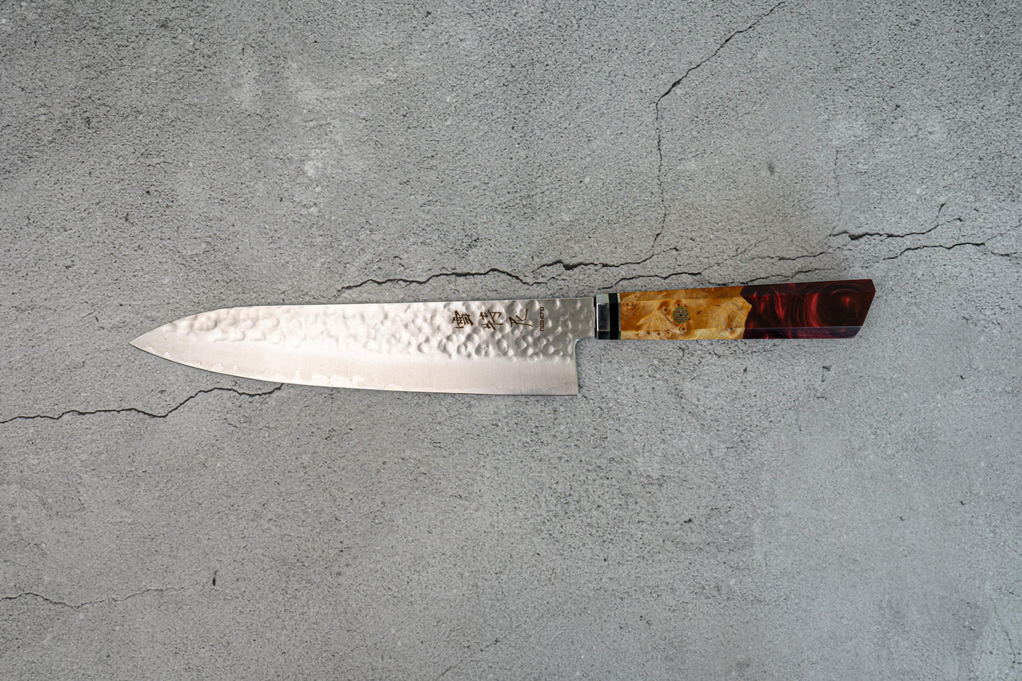 Noseto Red Hammered VG-10 67 layers 210mm Damascus Resin Handle Wood
