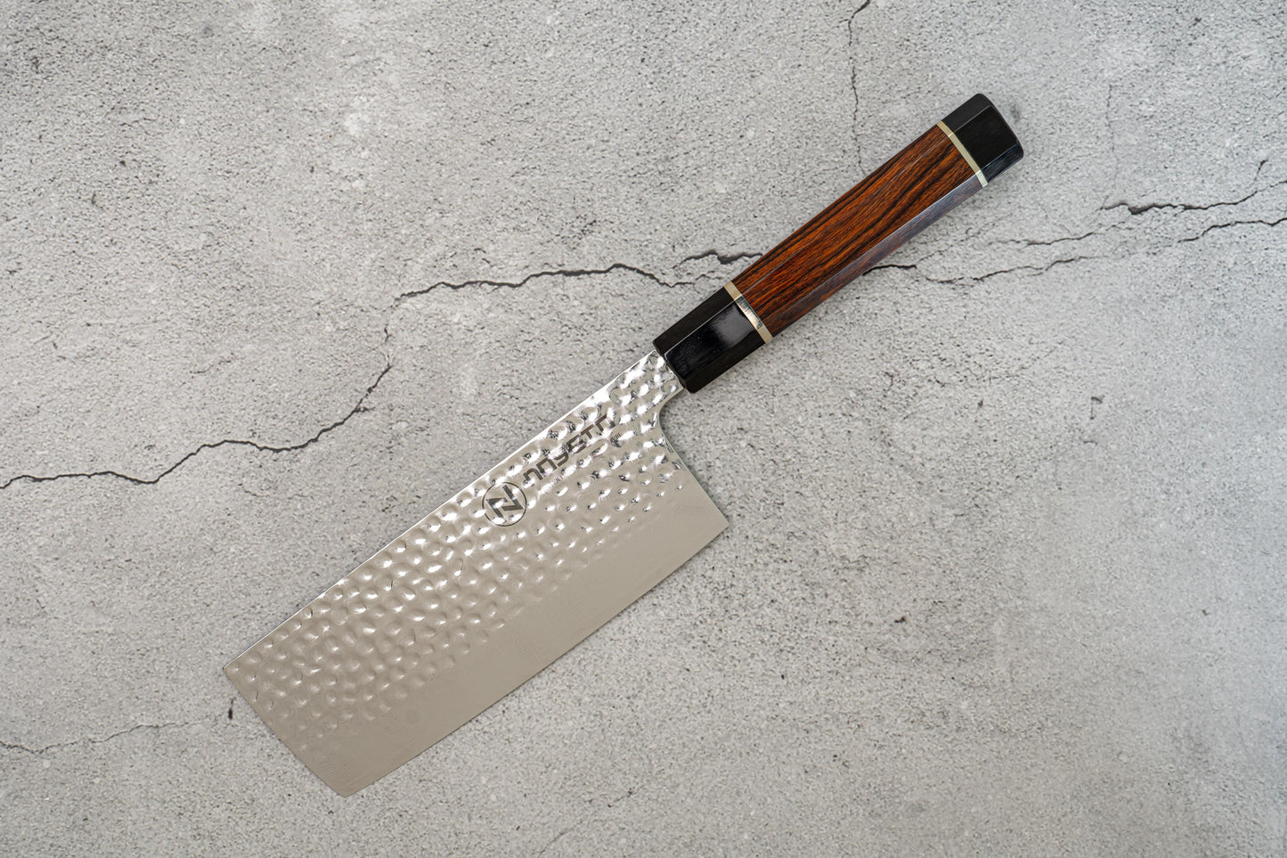 Noseto Suki 高大 Nakiri 砍刀 67 层锤纹大马士革沙漠铁木柄