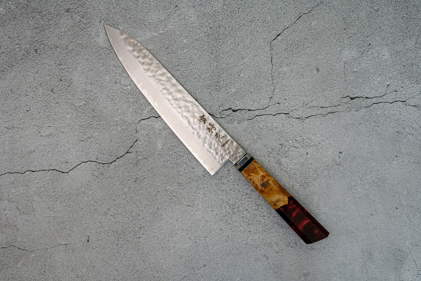 Noseto Red Hammered VG-10 67 layers 210mm Damascus Resin Handle Wood