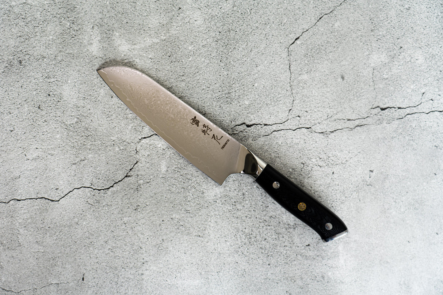 大马士革 VG-10 钢芯 67 层 Santoku G10 180 毫米西式手柄