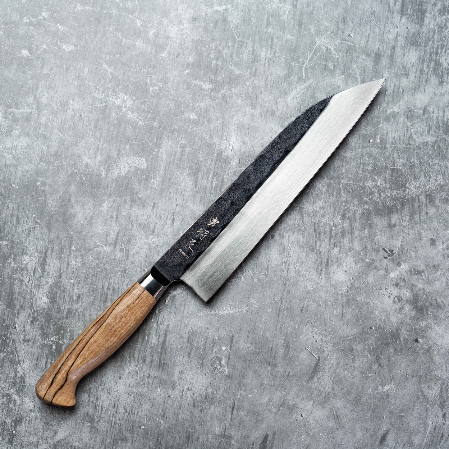 Noseto MD305 粉末钢 Gyuto 240mm 黑色锻造带木纹手柄