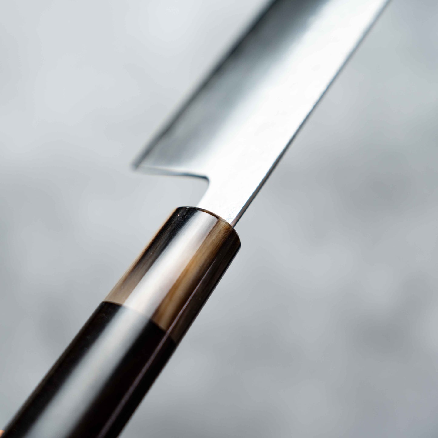 Noseto Ginro Gyuto 240mm 银色锻造 S35Vn 粉末钢,带水牛角和乌木手柄