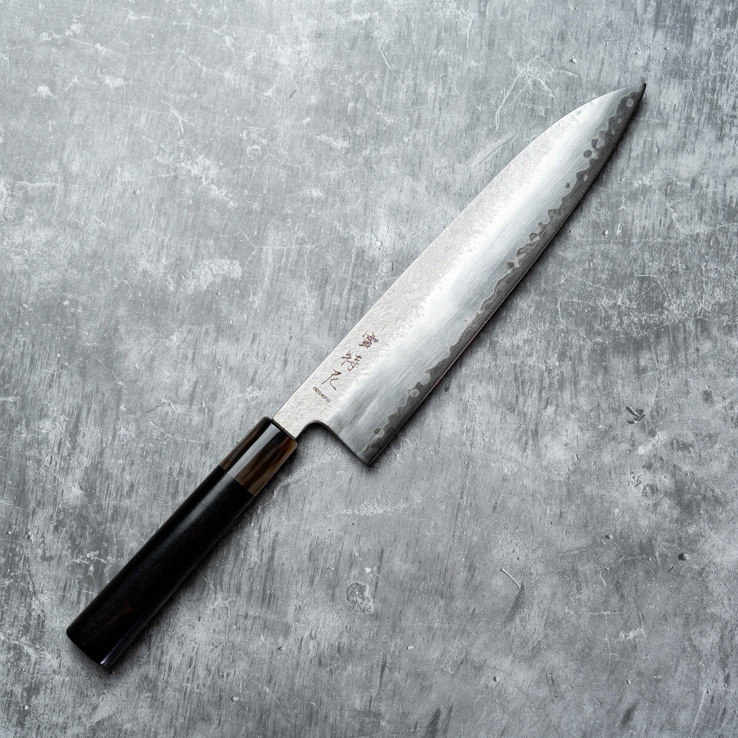 Noseto Ginro Gyuto 240mm 银色锻造 S35Vn 粉末钢,带水牛角和乌木手柄