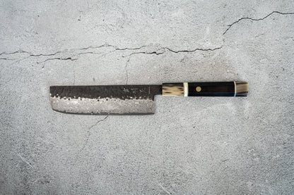 Noseto Vg10 67层大马士革Tsuchime饰面Nakiri 180毫米白色水牛角乌木
