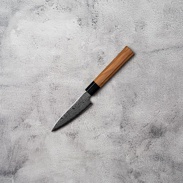 Couteau à éplucher Noseto Nato 105 mm 67 couches Damas avec bois d'olivier et corne de buffle