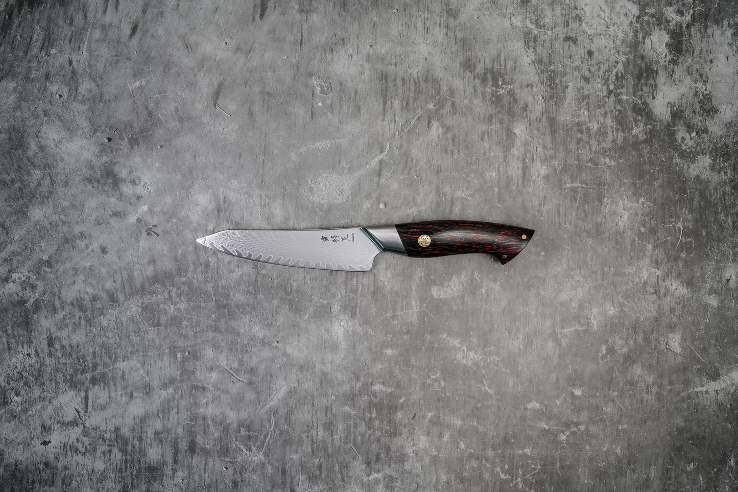 Noseto Roku Petty 135mm 刀 73 层粉末钢芯，黑色和红色 G10 手柄