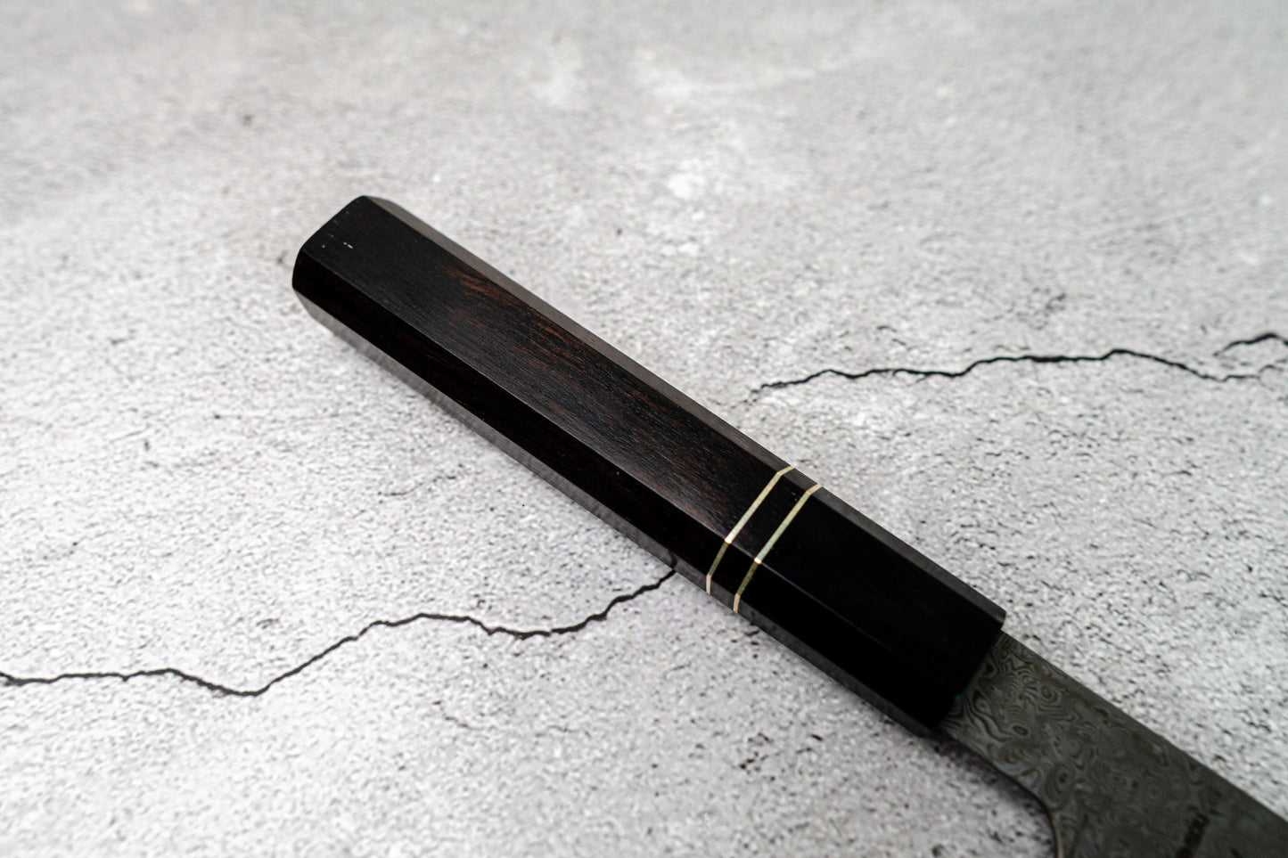 Noseto 110 层大马士革超级钢 Gyuto 黑色磨刀石和乌木八角形手柄