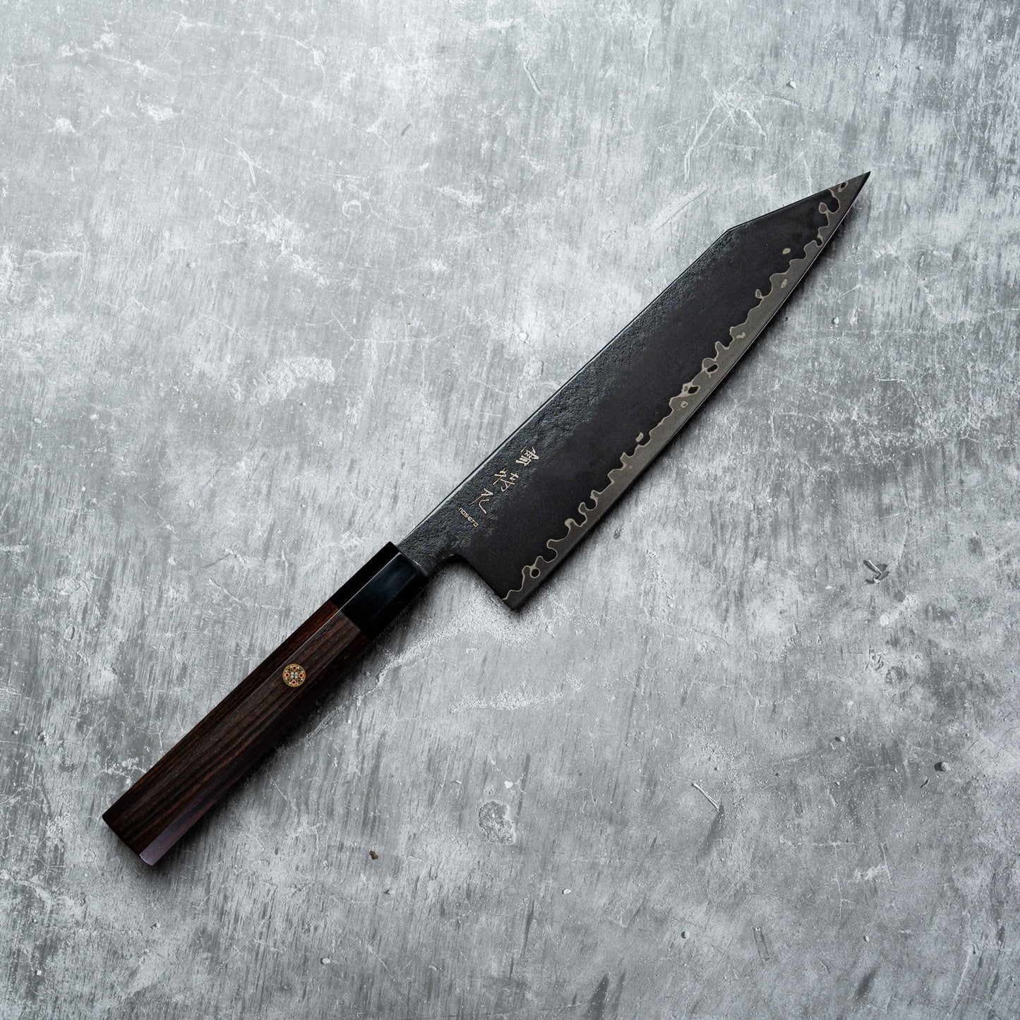 Noseto Arai Kiritsuke 210 mm 3 couches de peinture noire, noyau en acier poudré MD606 avec ébène octogonal et corne de buffle