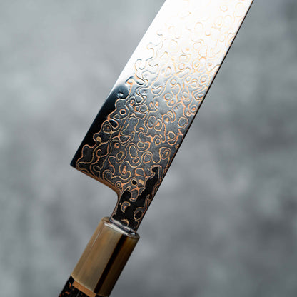 Noseto Kuza 210mm Kiritsuke 67 层 VG-10 铜大马士革与水牛角树脂混合碳纤维
