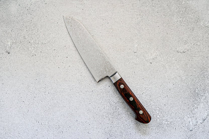 Couteau Santoku Sakai Takayuki 165 mm VG10 17 couches Damas finition miroir avec bois d'acajou
